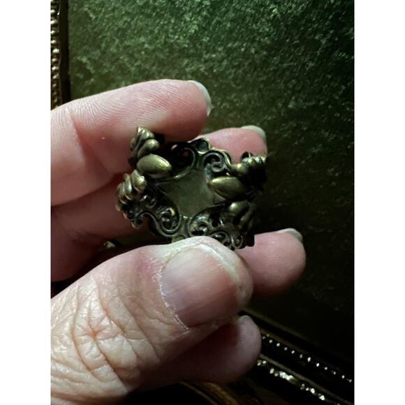 Vintage Adjustable Aurora Borealis Crystal Flower Ring Brass Filigree Size 7+ - Picture 5 of 10